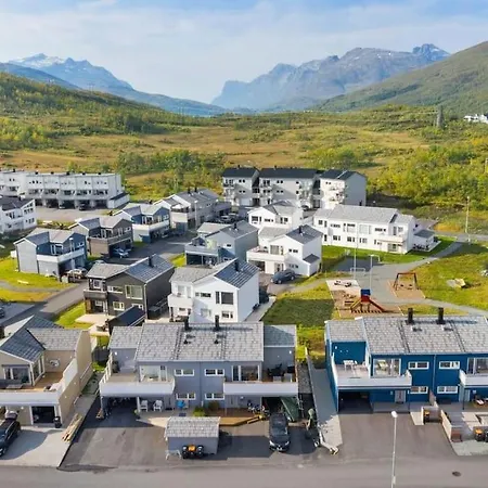 Tromso/kvaloya - Modern House Near Nature! Vakantiehuis *